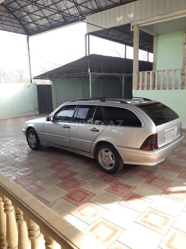 Mercedes C 220 1998, 283,400 km - 2.2 л - Tovuz