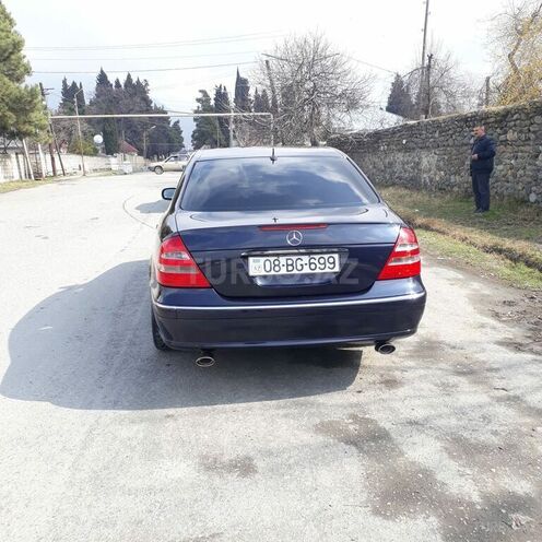 Mercedes E 320 2003, 243,000 km - 3.2 л - Balakən