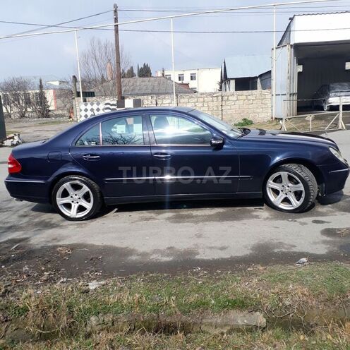 Mercedes E 320 2003, 243,000 km - 3.2 л - Balakən