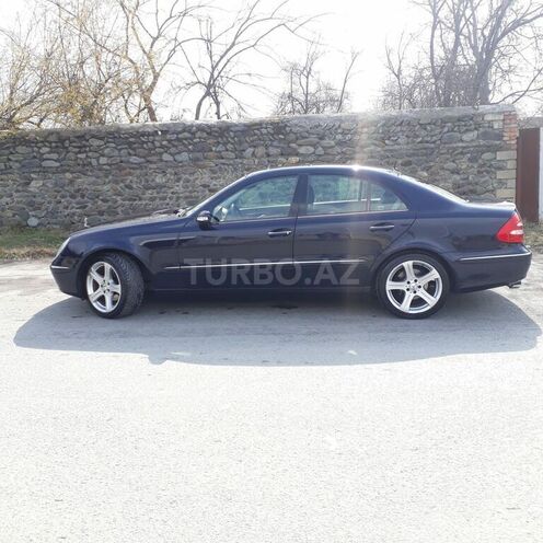 Mercedes E 320 2003, 243,000 km - 3.2 л - Balakən
