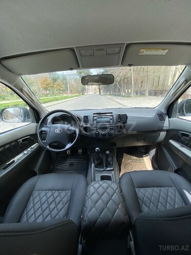 Toyota Hilux 2011, 185,660 km - 2.5 l - Bakı