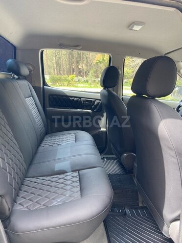 Toyota Hilux 2011, 185,660 km - 2.5 l - Bakı