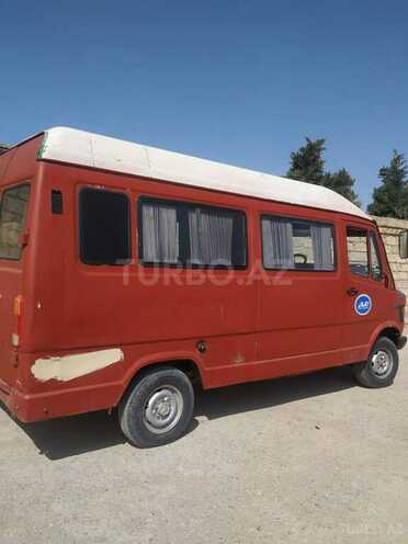 Mercedes 208 D 1993, 454,000 km - 2.0 l - Bakı