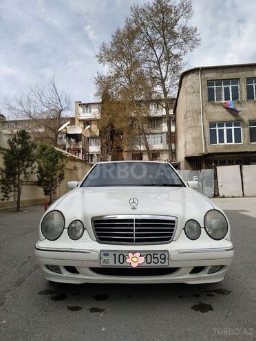 Mercedes E 320 2001, 196,943 km - 3.2 л - Bakı