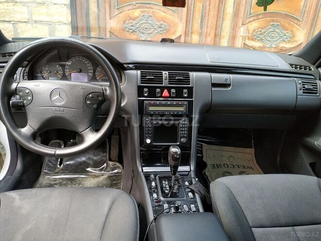 Mercedes E 320 2001, 196,943 km - 3.2 л - Bakı