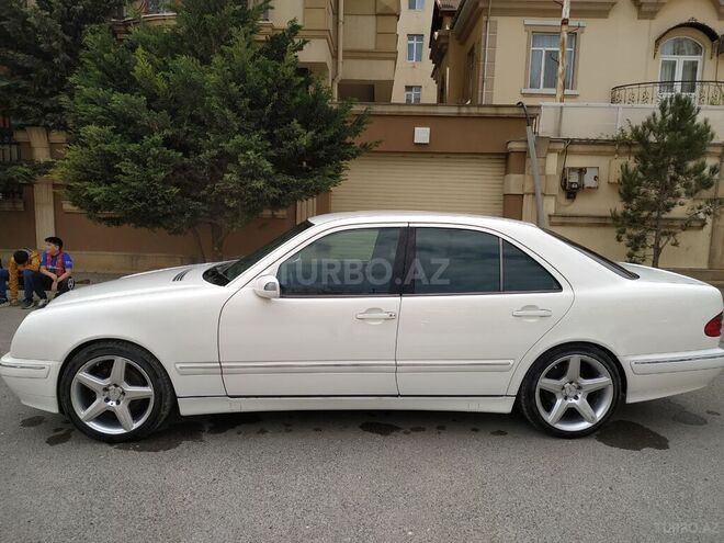 Mercedes E 320 2001, 196,943 km - 3.2 л - Bakı