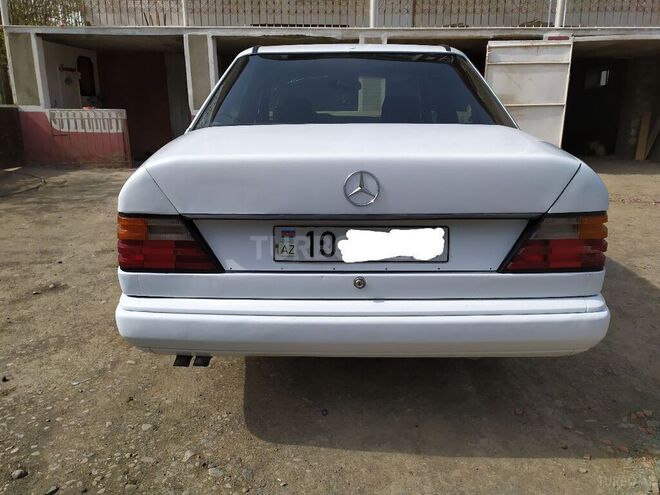 Mercedes E 250 1987, 505,508 km - 2.5 l - Masallı