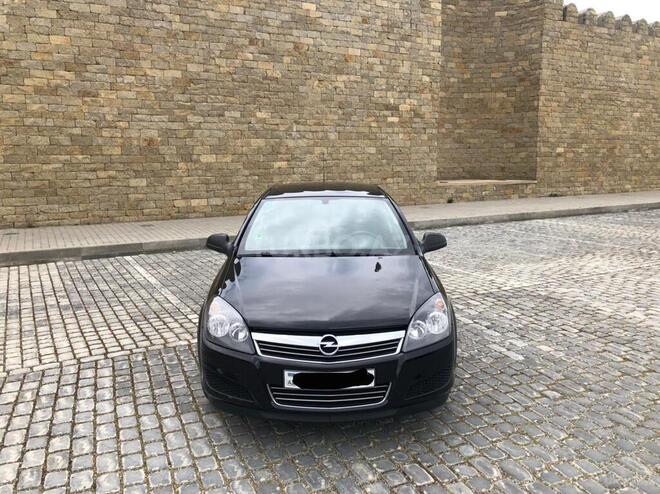 Opel Astra 2009, 175,000 km - 1.4 л - Bakı