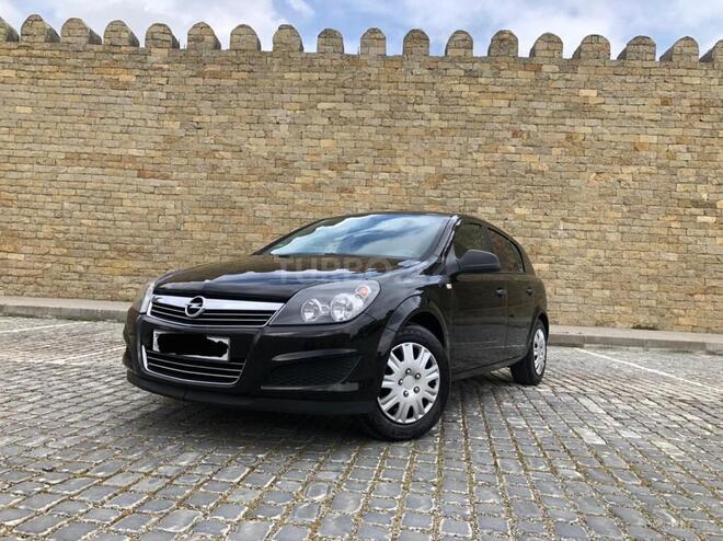 Opel Astra 2009, 175,000 km - 1.4 л - Bakı