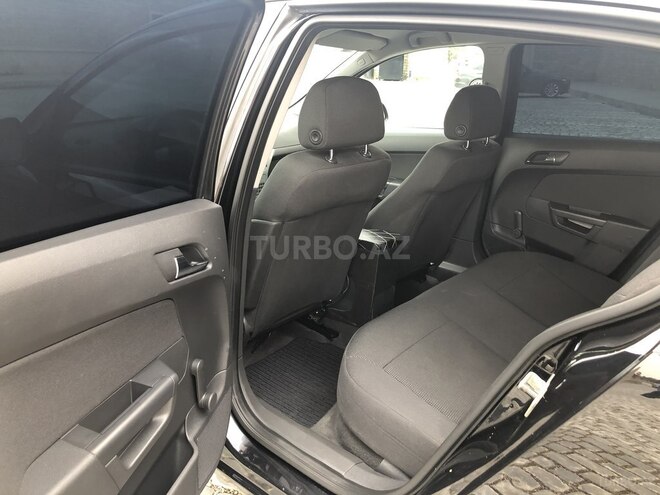 Opel Astra 2009, 175,000 km - 1.4 л - Bakı