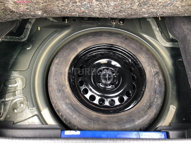 Opel Astra 2009, 175,000 km - 1.4 л - Bakı