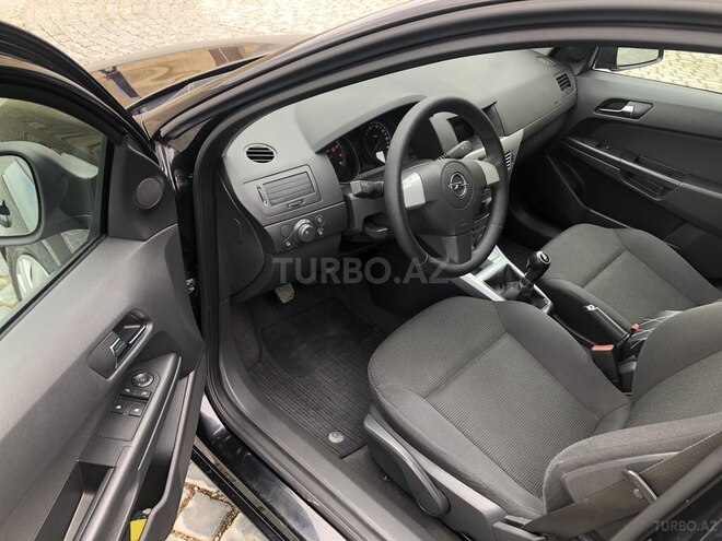 Opel Astra 2009, 175,000 km - 1.4 л - Bakı