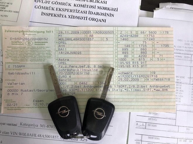 Opel Astra 2009, 175,000 km - 1.4 л - Bakı