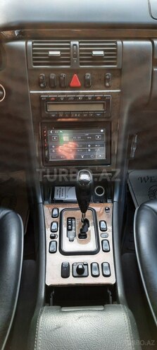 Mercedes E 320 2001, 267,000 km - 3.2 л - Bakı