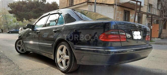 Mercedes E 320 2001, 267,000 km - 3.2 л - Bakı
