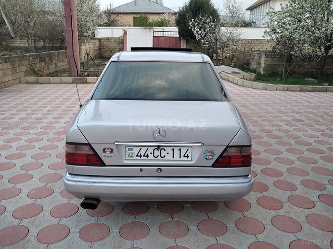 Mercedes E 200 1994, 507,300 km - 2.0 l - Masallı