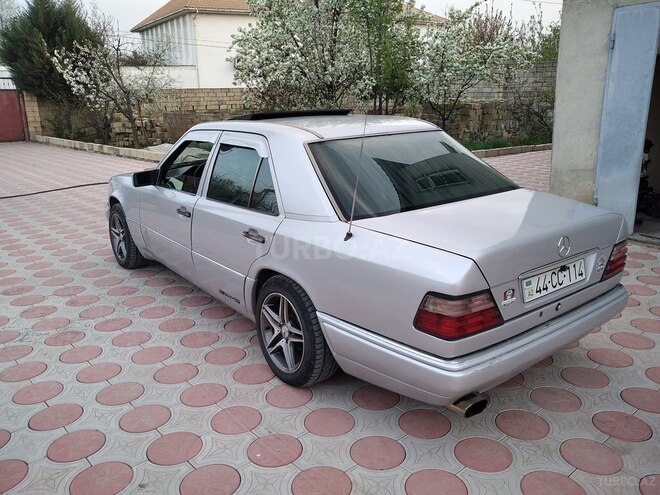 Mercedes E 200 1994, 507,300 km - 2.0 l - Masallı
