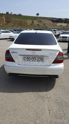 Mercedes E 240 2005, 165,000 km - 2.6 l - Qəbələ