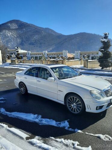 Mercedes E 240 2005, 165,000 km - 2.6 l - Qəbələ