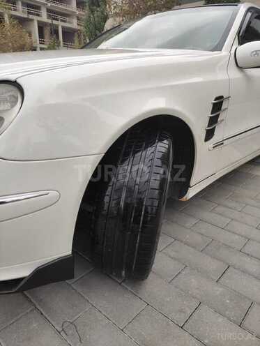 Mercedes E 240 2004, 255,059 km - 2.6 l - Salyan