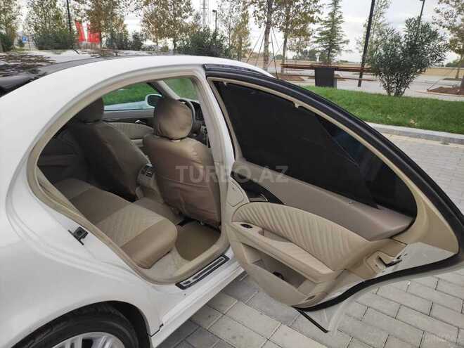 Mercedes E 240 2004, 255,059 km - 2.6 l - Salyan