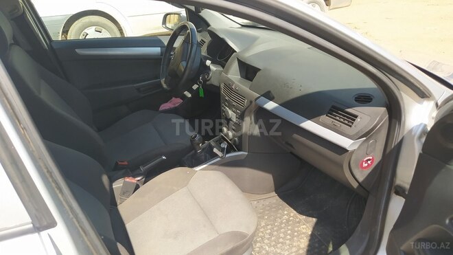 Opel Astra 2006, 230,000 km - 1.4 л - Bakı