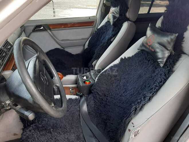 Mercedes E 220 1990, 346,700 km - 2.2 l - Bakı