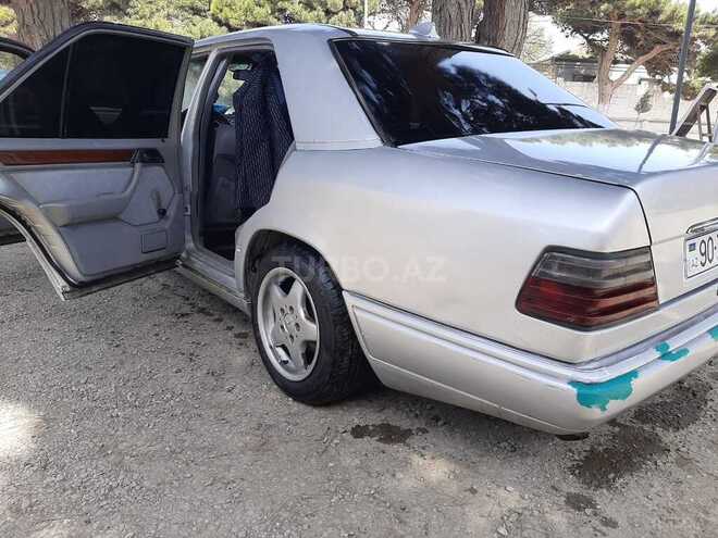 Mercedes E 220 1990, 346,700 km - 2.2 l - Bakı