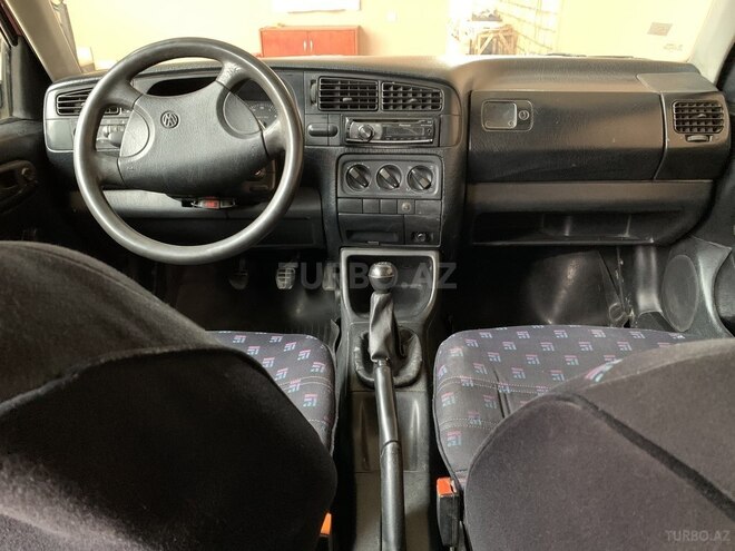 Volkswagen Golf 1992, 288,820 km - 1.8 l - Gəncə