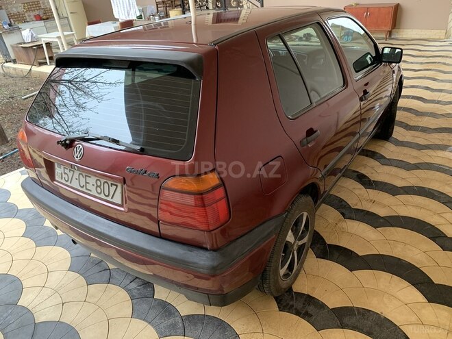 Volkswagen Golf 1992, 288,820 km - 1.8 l - Gəncə