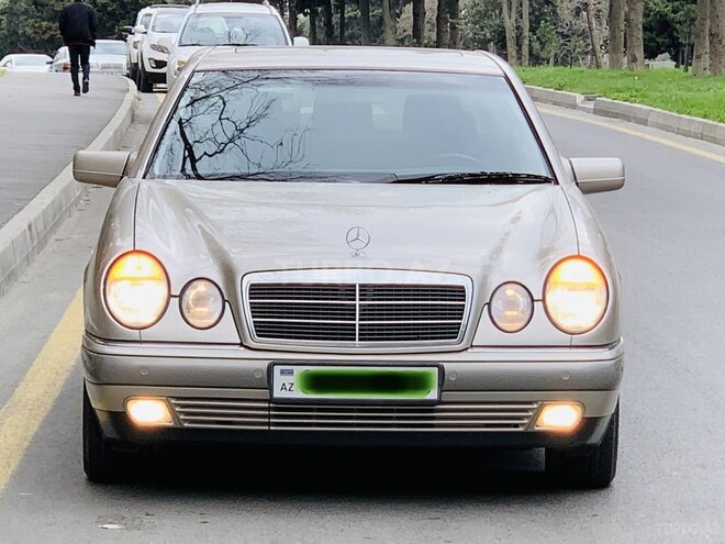 Mercedes E 240 1998, 264,300 km - 2.4 л - Bakı