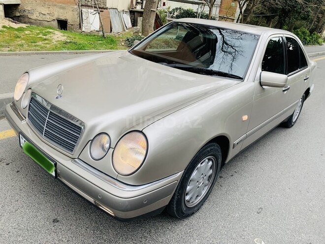 Mercedes E 240 1998, 264,300 km - 2.4 л - Bakı