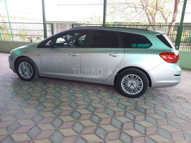Opel Astra 2011, 155,000 km - 1.3 л - Bərdə