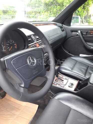 Mercedes C 230 1999, 180,000 km - 2.3 l - Bakı