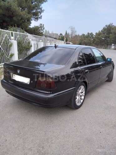 BMW 528 1997, 307,000 km - 2.8 l - Naftalan