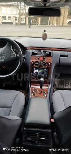 Mercedes E 240 2000, 274,500 km - 2.4 l - Mingəçevir