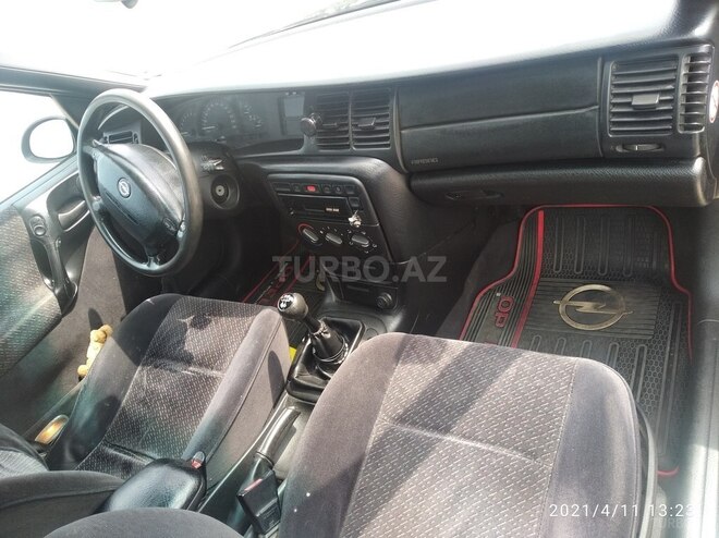 Opel Vectra 1998, 420,000 km - 1.8 l - Sumqayıt