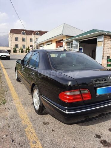 Mercedes E 240 2000, 263,000 km - 2.4 l - Oğuz