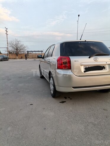 Toyota Corolla 2005, 276,000 km - 1.4 l - Bakı