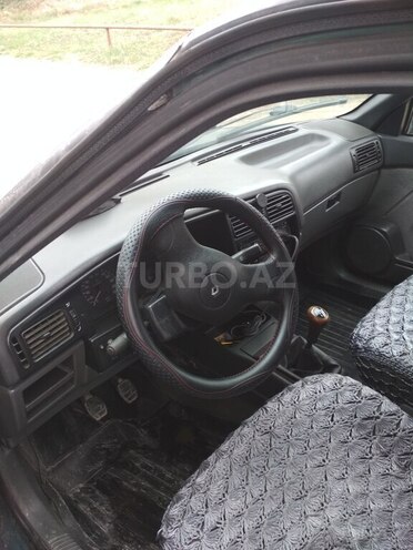 Renault 19 1994, 200,000 km - 1.7 l - Qusar