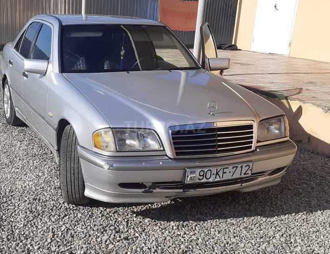 Mercedes C 220 1997, 300,000 km - 2.2 l - Biləsuvar
