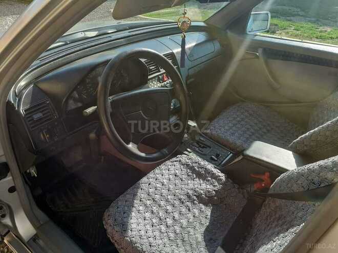 Mercedes C 220 1997, 300,000 km - 2.2 l - Biləsuvar