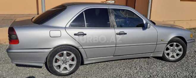 Mercedes C 220 1997, 300,000 km - 2.2 l - Biləsuvar
