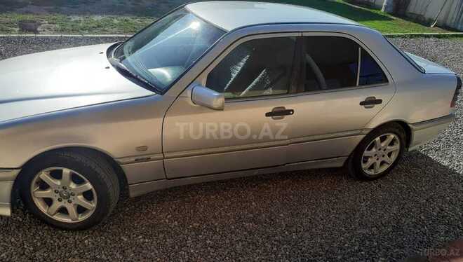 Mercedes C 220 1997, 300,000 km - 2.2 l - Biləsuvar