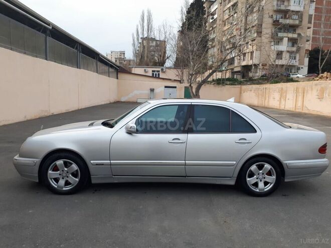 Mercedes E 280 2000, 185,000 km - 2.8 l - Bakı