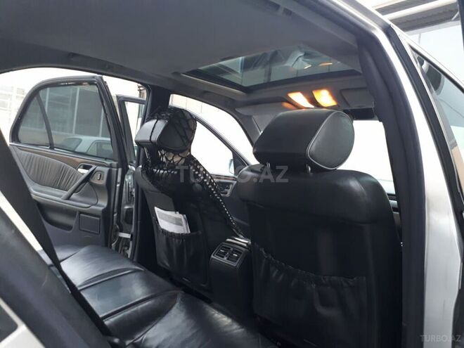 Mercedes E 280 2000, 185,000 km - 2.8 l - Bakı