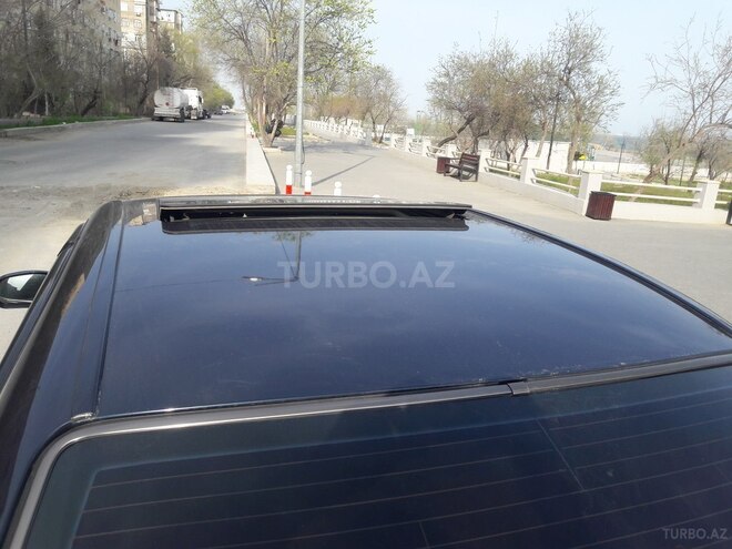 Mercedes E 240 2001, 298,000 km - 2.6 l - Bakı
