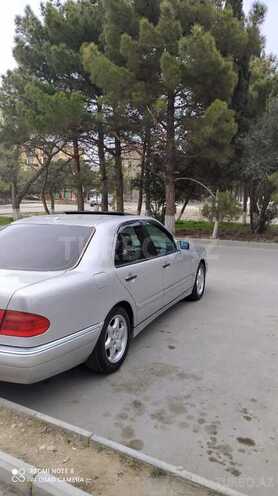 Mercedes E 280 1999, 250,000 km - 2.8 l - Sumqayıt