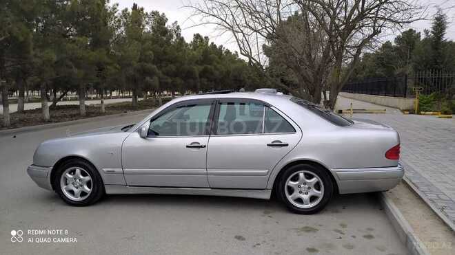 Mercedes E 280 1999, 250,000 km - 2.8 l - Sumqayıt