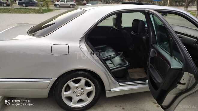 Mercedes E 280 1999, 250,000 km - 2.8 l - Sumqayıt